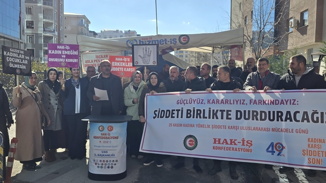 HAK-İŞ Konfederasyonu üyeleri Van ve Muş'ta kadına yönelik şiddeti kınadı