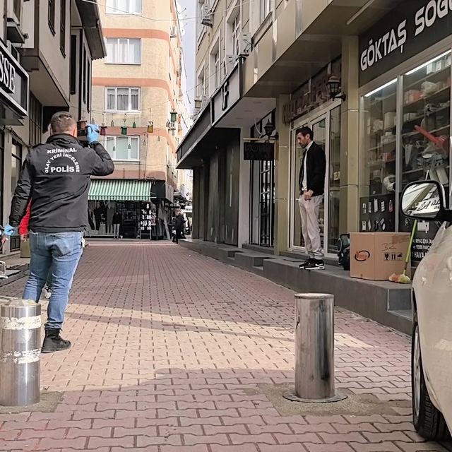 Kaldığı otel odasında ölü bulundu