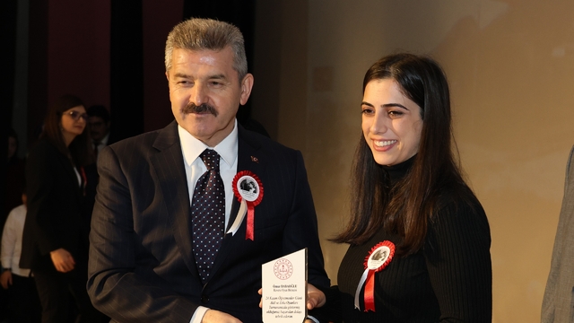Artvin'de 24 Kasım Öğretmenler Günü törenlerle kutlandı