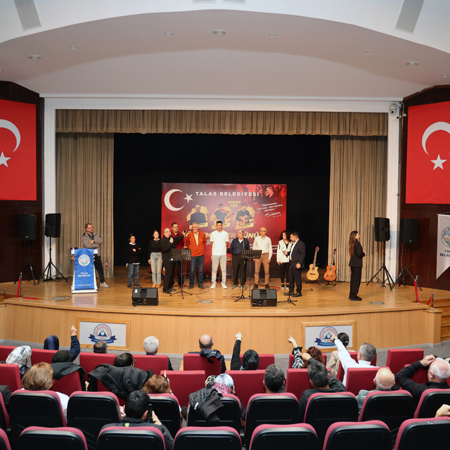 Talas'ta Öğretmenler Günü kutlandı