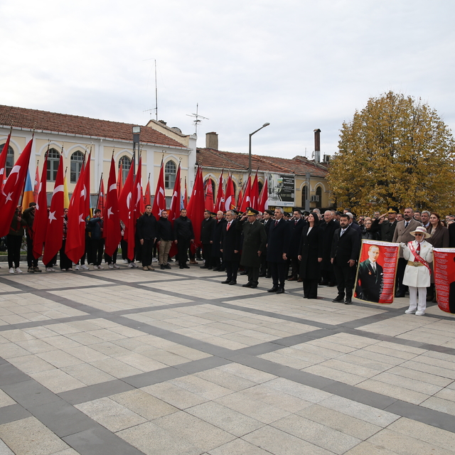 Edirne'nin kurtuluşunun 102. yıl dönümü törenle kutlandı