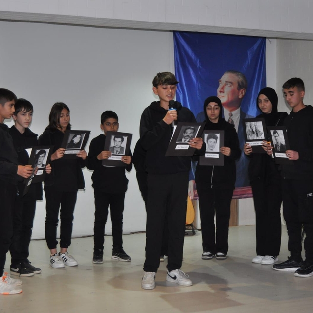 Laçin'de Öğretmenler Günü kutlandı