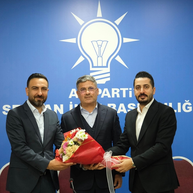 AK Parti Seyhan İlçe Başkanı İbrahim Gökçedağ görevine başladı