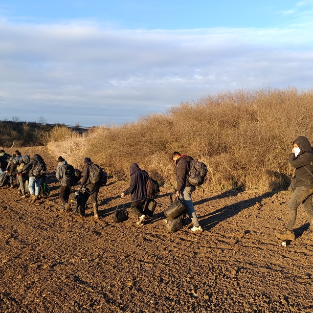 Tekirdağ'da 12 düzensiz göçmen yakalandı