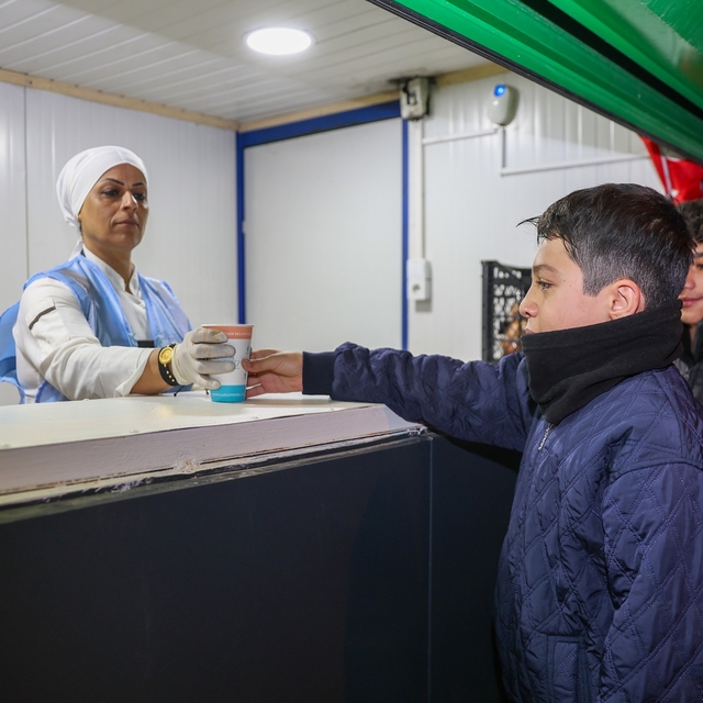 Gaziantep Büyükşehir Belediyesinden çorba ikramı