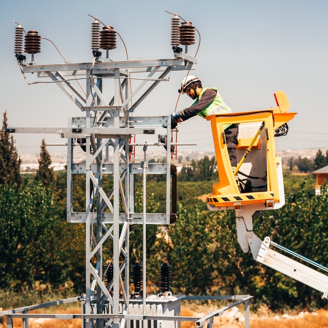 Toroslar EDAŞ Mersin'de yatırımlarına devam ediyor
