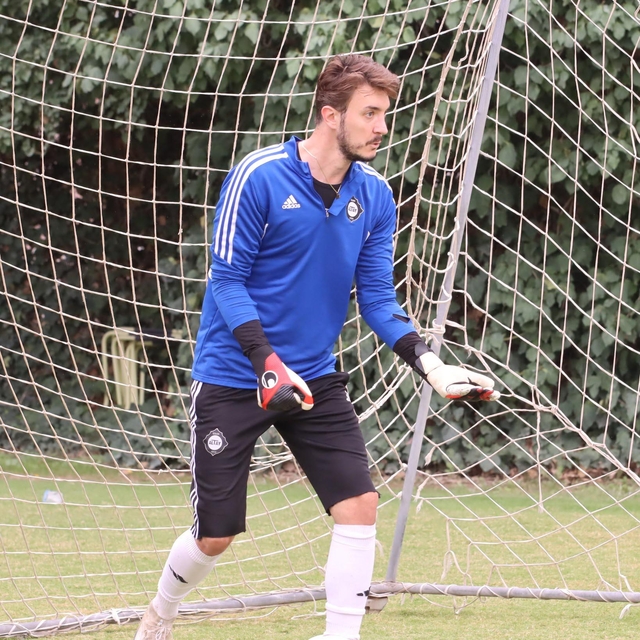 Altay'da kaleci Ozan şoku