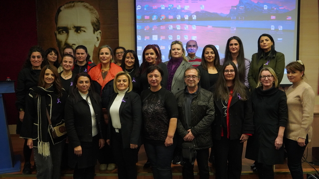Edirne'de Kadına Yönelik Şiddete Karşı Uluslararası Mücadele Günü kapsamında panel düzenlendi