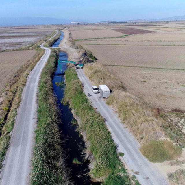 İzmir, Manisa, Uşak'taki dere ve nehirlerden 1 milyon 383 bin metreküp atık...