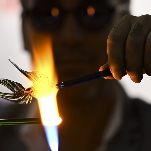 Başkentte "Cam Üfleme ve Cam Sanatı Sergisi" açıldı