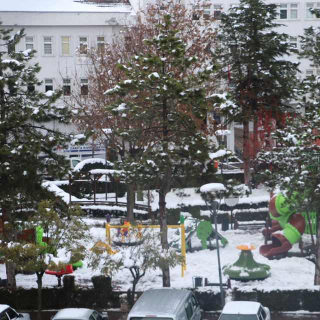 Havza'da kar yağışı etkili oluyor