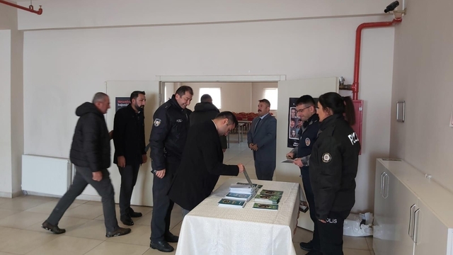 Felahiye'de bağımlılıkla mücadele semineri verildi
