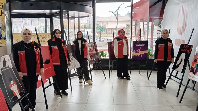 Bingöl'de "Kadına Yönelik Şiddete Karşı Uluslararası Mücadele Günü" etkinlikleri düzenlendi