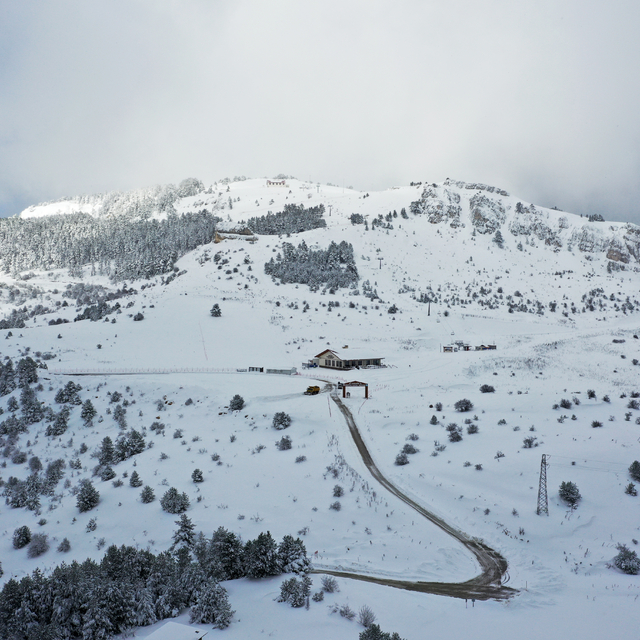 Karabük'teki Keltepe Kayak Merkezi'nde sezon hazırlıkları sürüyor