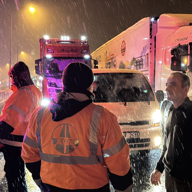 Bolu Dağı Tüneli çıkışında meydana gelen kazalar nedeniyle ulaşım aksadı