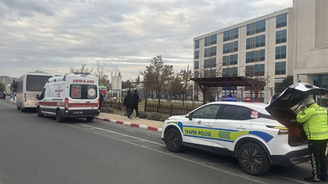 Edirne'de minibüs ve otomobilin karıştığı kazada üniversite öğrencisi yaralandı