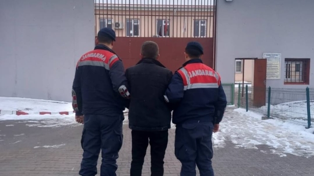 Kırıkkale'de firari 2 hükümlü yakalandı