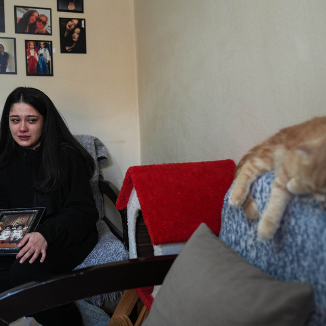 Anne ve babasından sonra ikizini de yitiren genç kızın hüzünlü doğum günü