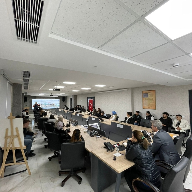 TOGÜ öğrencileri AFAD'ı gezdi