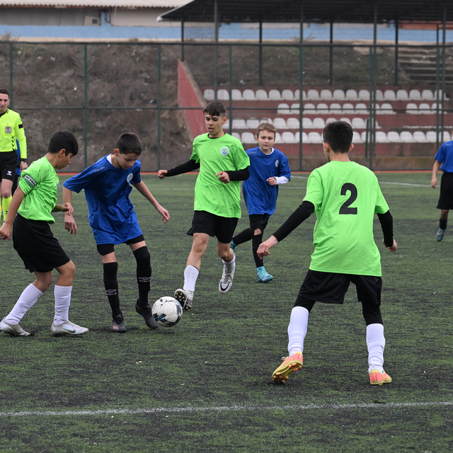 Edirne'de Mahalle Ligi Projesi ile 8 bin 500 öğrenci okul sonrası spor yapa...