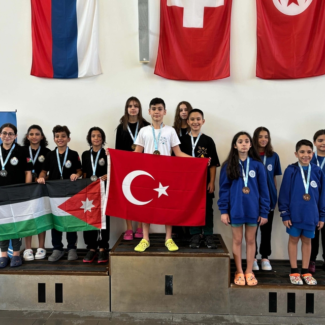 Paletli yüzmede İzmir'in gururu Ege SAS