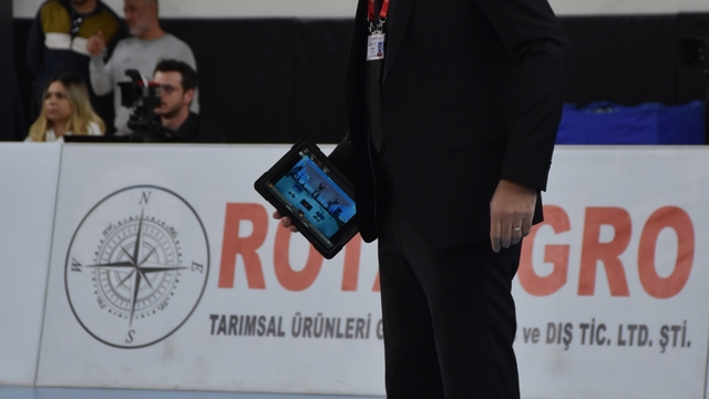 Voleybol: SMS Grup Efeler Ligi