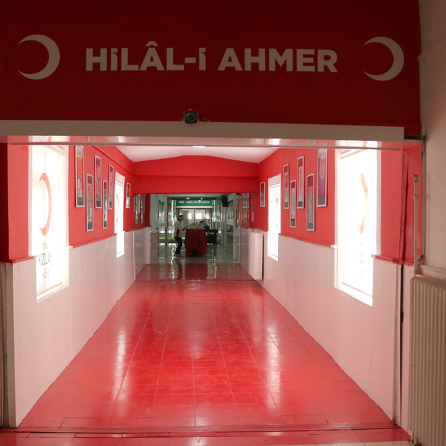 Niğde'de okulda "Hilal-i Ahmer Sokağı" açıldı