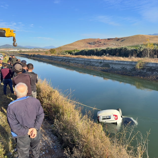 Osmaniye'de sulama kanalına düşen otomobildeki 2 kişi hayatını kaybetti