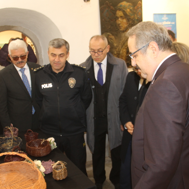 Denetimli Serbestlik Yükümlüleri El Sanatları Sergisi açıldı