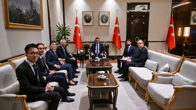 Cumhurbaşkanı Yardımcısı Yılmaz, Singapur Ulusal Güvenlik Bakanı Chee Hean'i kabul etti