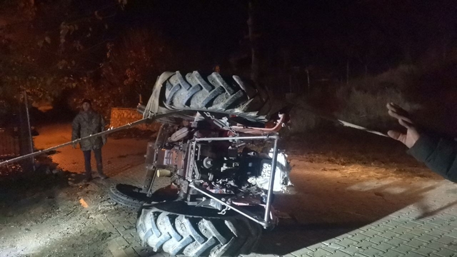 Mudanya'da devrilen traktörün sürücüsü yaralandı