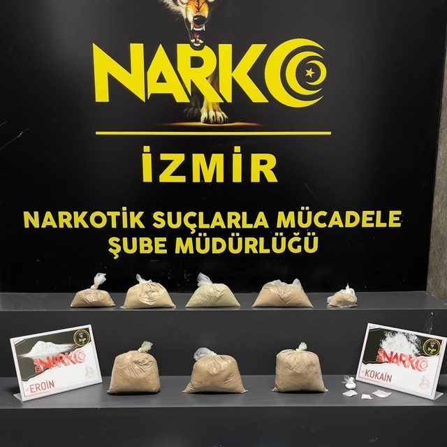 İzmir'de 4 kilo 838 gram eroin ele geçirildi