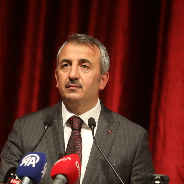 Edirne'de Uluslararası Balkanlar'da Alevilik ve Bektaşilik Sempozyumu başla...