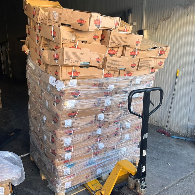 Şanlıurfa'da son kullanma tarihi geçmiş 1 ton 200 kilogram tavuk eti ele ge...