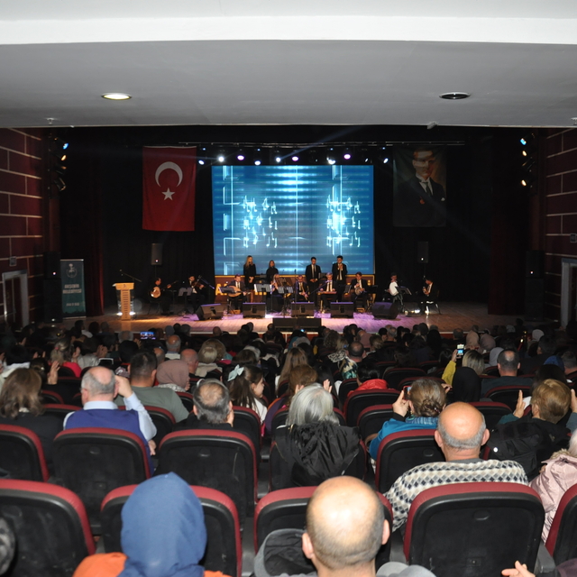 Akşehir'de "Hicaz Fasıl Gecesi" düzenlendi