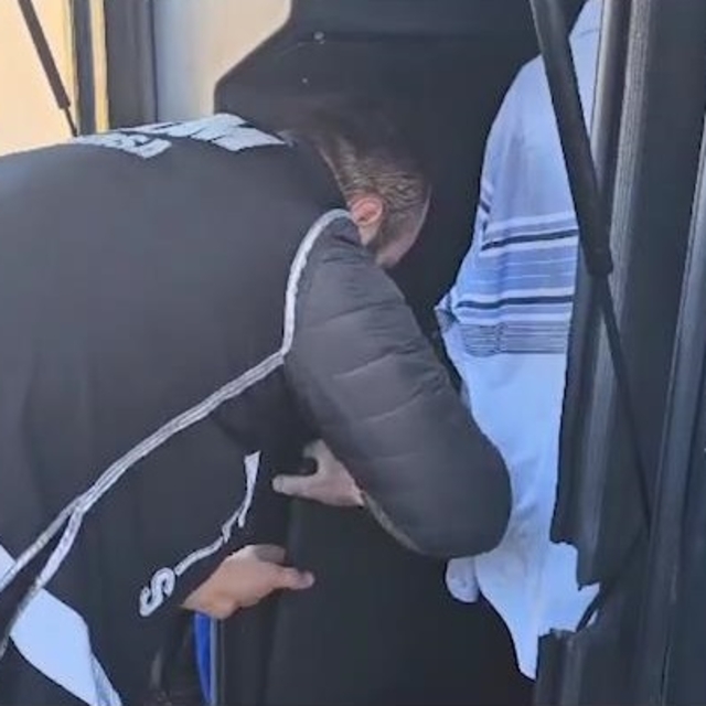 Yolcu otobüsünde kaçan telefon ve elektronik sigara ele geçirildi