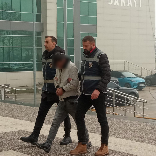 Bolu'da evlerden ziynet eşyaları çalan şüpheli yakalandı