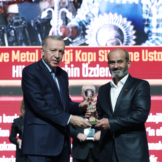 Safranbolu'nun çilingir ustası Özdemir, "Yaşayan İnsan Hazineleri" ödülü al...