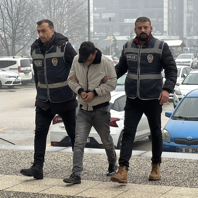 Bolu'da evlerden hırsızlık yapan zanlı, konakladığı otel odasında yakalandı