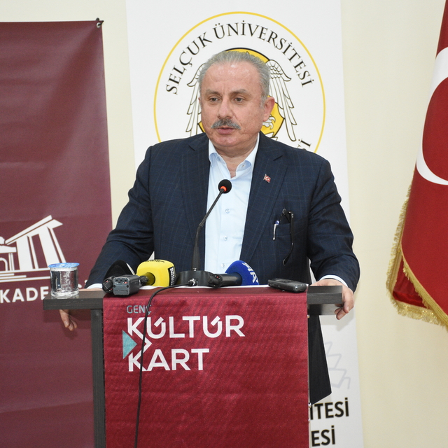 Eski TBMM Başkanı Şentop, "İnsanlığın Kanayan Yarası Soykırım Gazze" konfer...