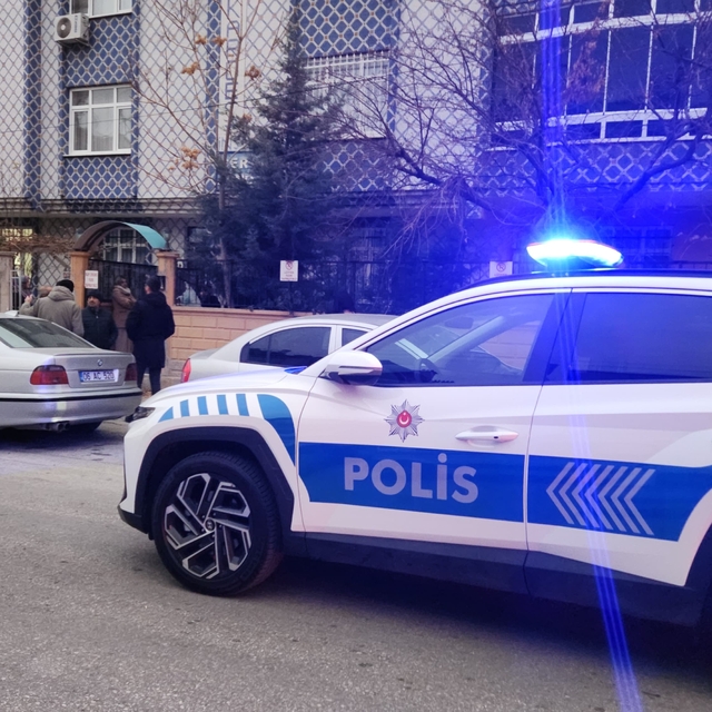 Dün kombilerini tamir ettiren çift, sabah Norveç'e gidecekti; evlerinde ölü...