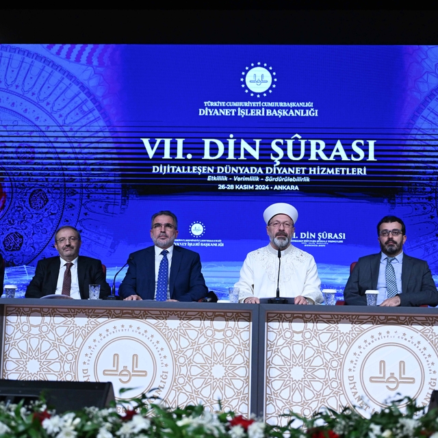 Diyanet İşleri Başkanı Erbaş, 7. Din Şurası Sonuç Bildirgesi'ni açıkladı: