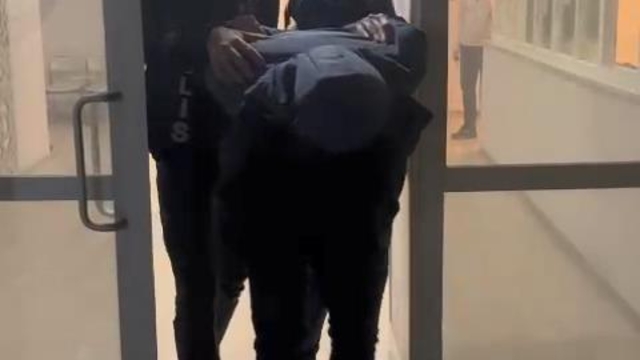 Firari hükümlü, maç bitince gözaltına alınması için polise yalvardı