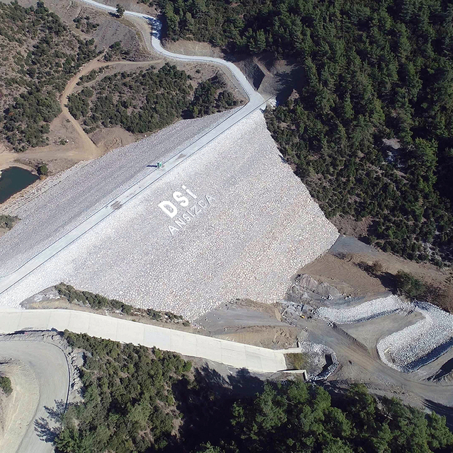 İzmir'de sulama kapsamından çıkarılan iki baraj kente içme suyu sağlayacak