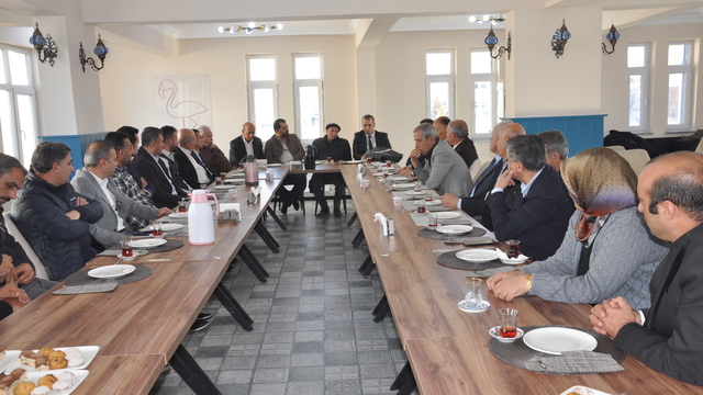 Bulanık'ta emekli öğretmenler için program düzenlendi