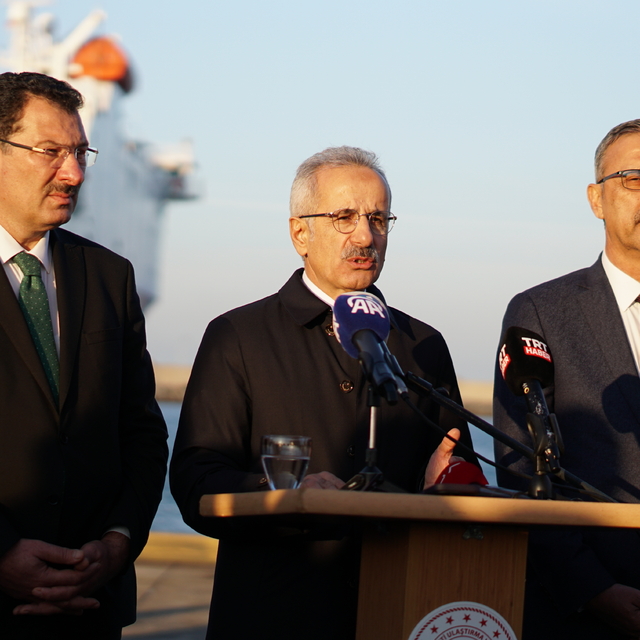 Bakan Uraloğlu: Akyazı ile Ankara arasına 6 şeritli otoyol inşa edeceğiz (2...