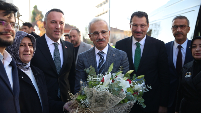 Bakan Uraloğlu, Karasu Limanı'nda incelemede bulundu: