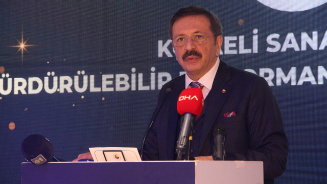 TOBB Başkanı Hisarcıklıoğlu, Kocaeli'de sanayicilerle bir araya geldi