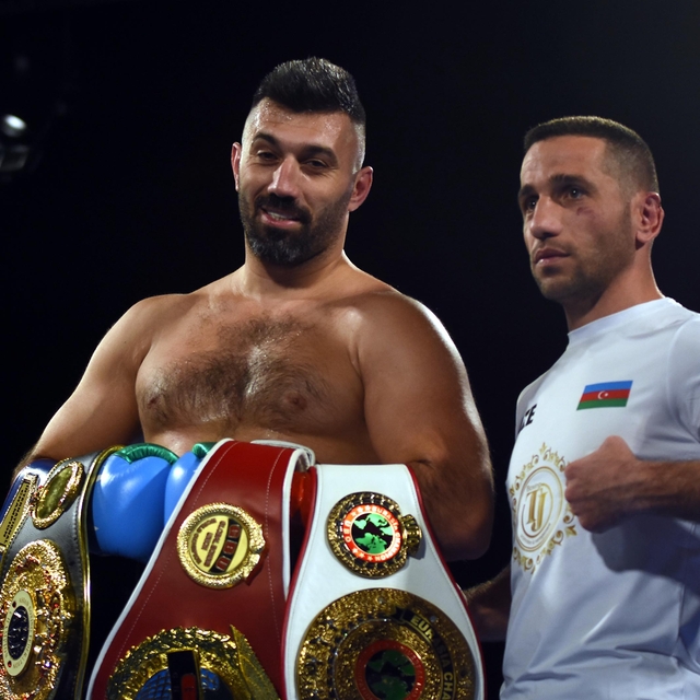 İzmir'de boks şöleni nefes kesti