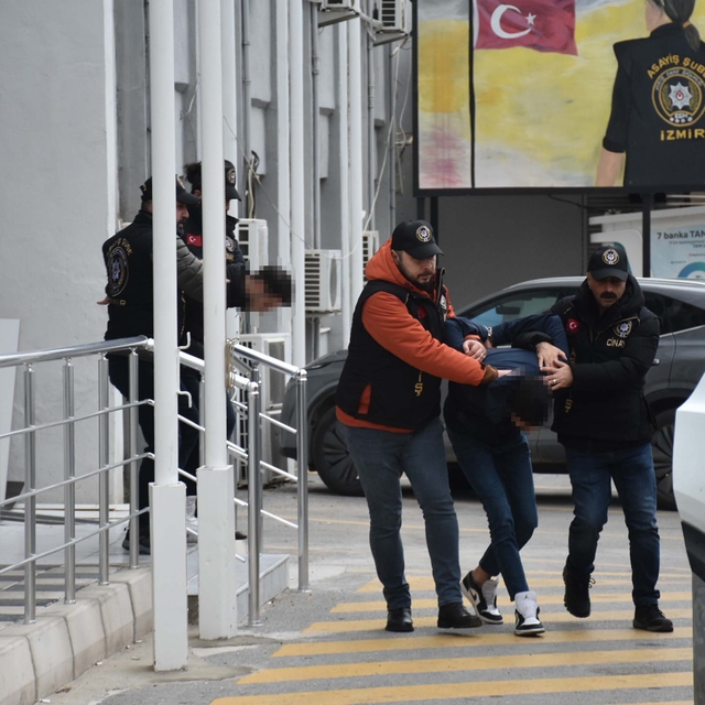 Çeşme'de 3 kişinin öldüğü kavganın şüphelileri adliyede